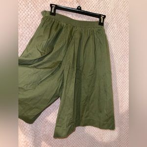 17. Vintage 90s Summit sportswear army jungle green baggy pleaded skort pockets